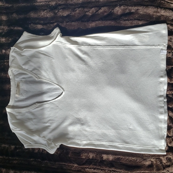 Free People Short Sleeve Deep V Neck Alabaster Always Yours Tee Shirt Large - Picture 7 of 7